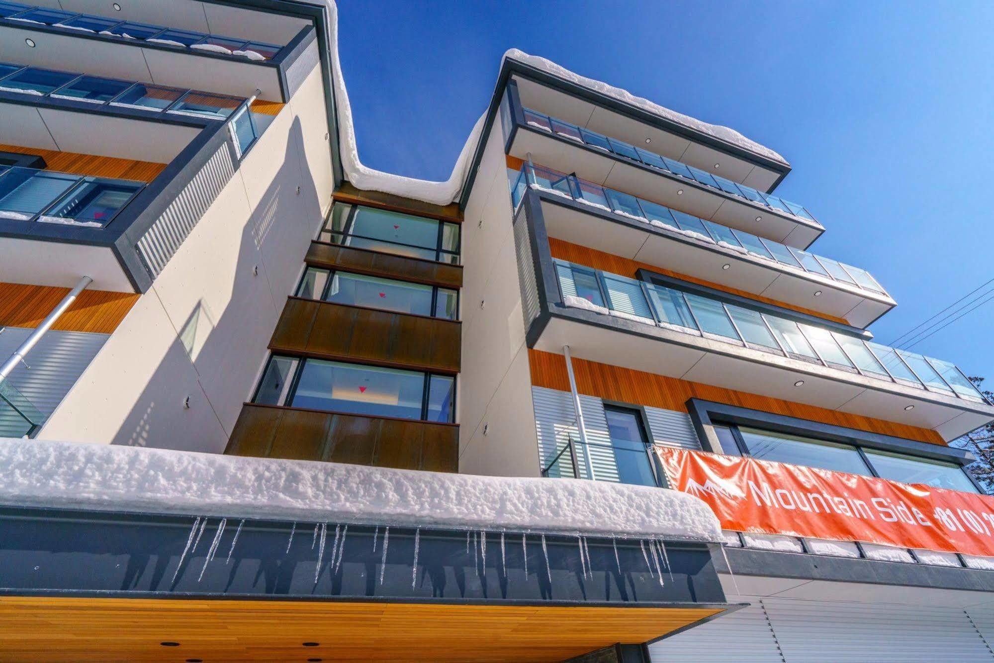Hotel Mountain Side Hakuba Exteriér fotografie